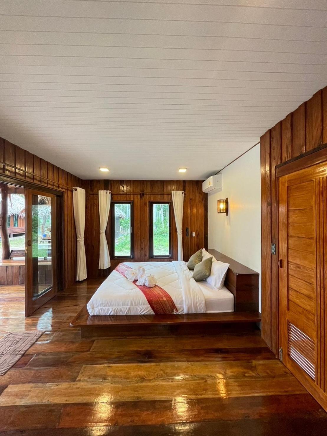 Coco Canopy Boutique Resort Koh Jum Exteriör bild