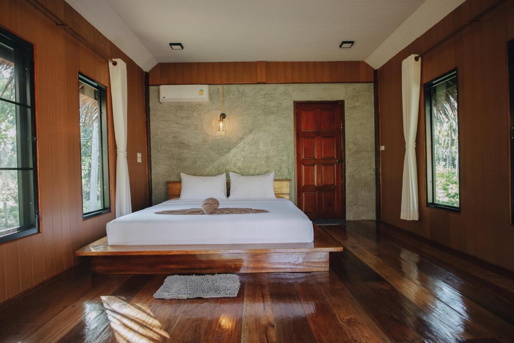 Coco Canopy Boutique Resort Koh Jum Exteriör bild